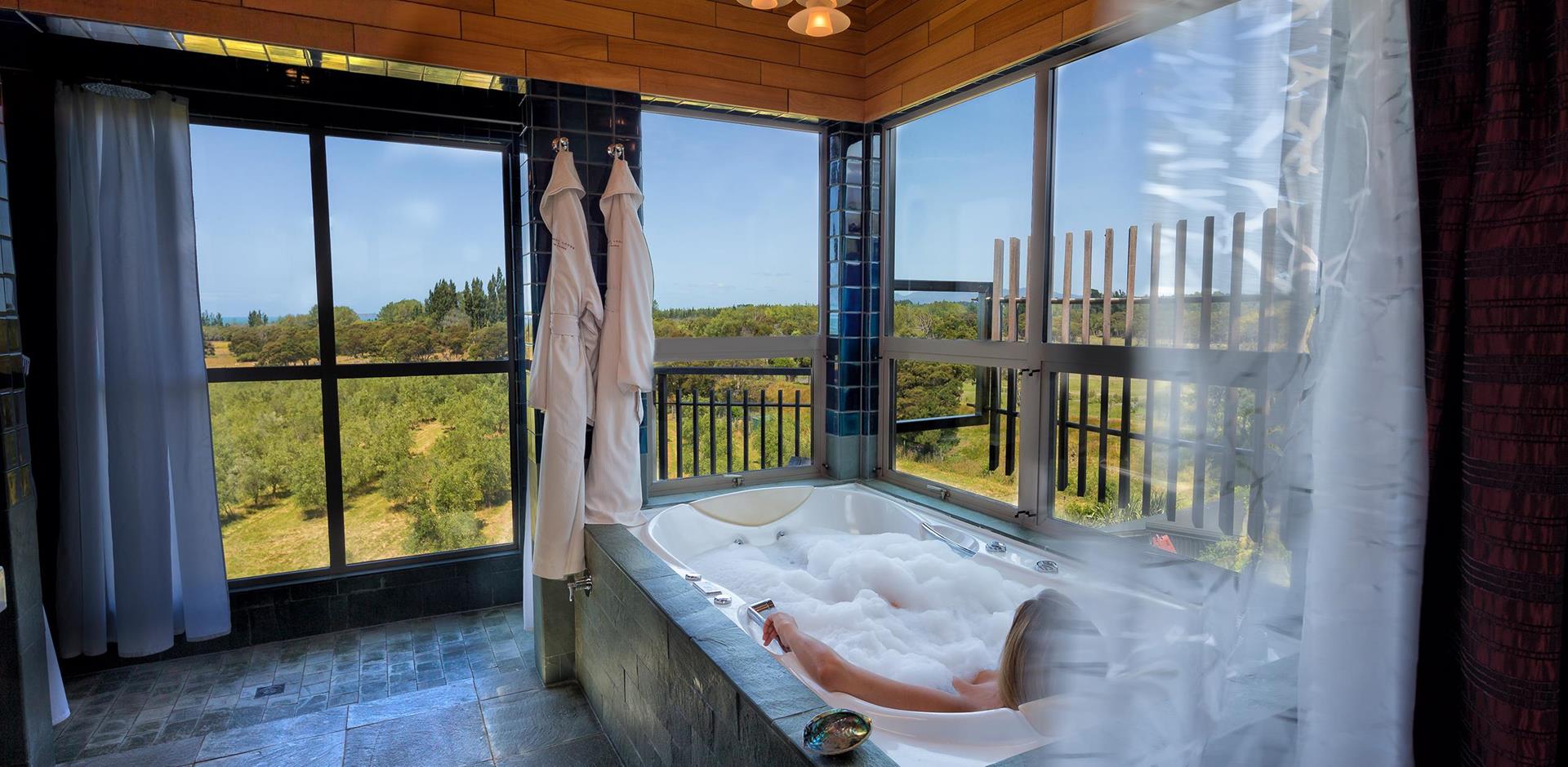 Bathroom, Hapuku Lodge, New Zealand
