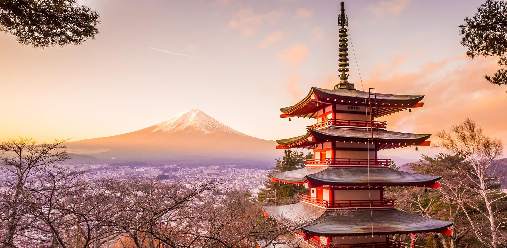 Chureito Pagoda & Mount Fuji, Japan
