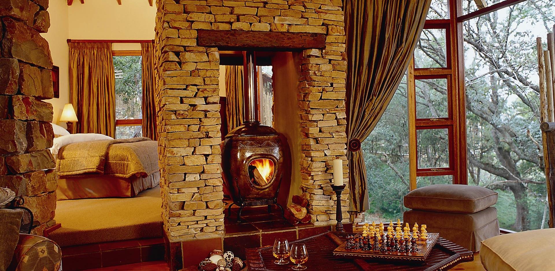 Bedroom suite, Tsala Treetop Lodge, South Africa, A&K