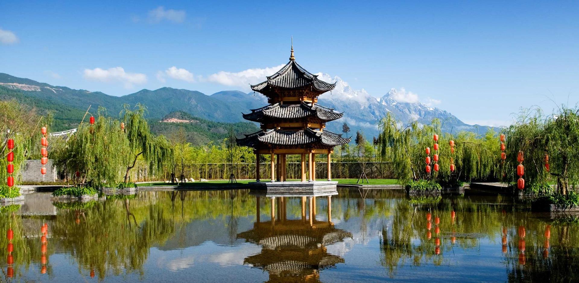 Exterior view, Banyan Tree, Lijiang, China