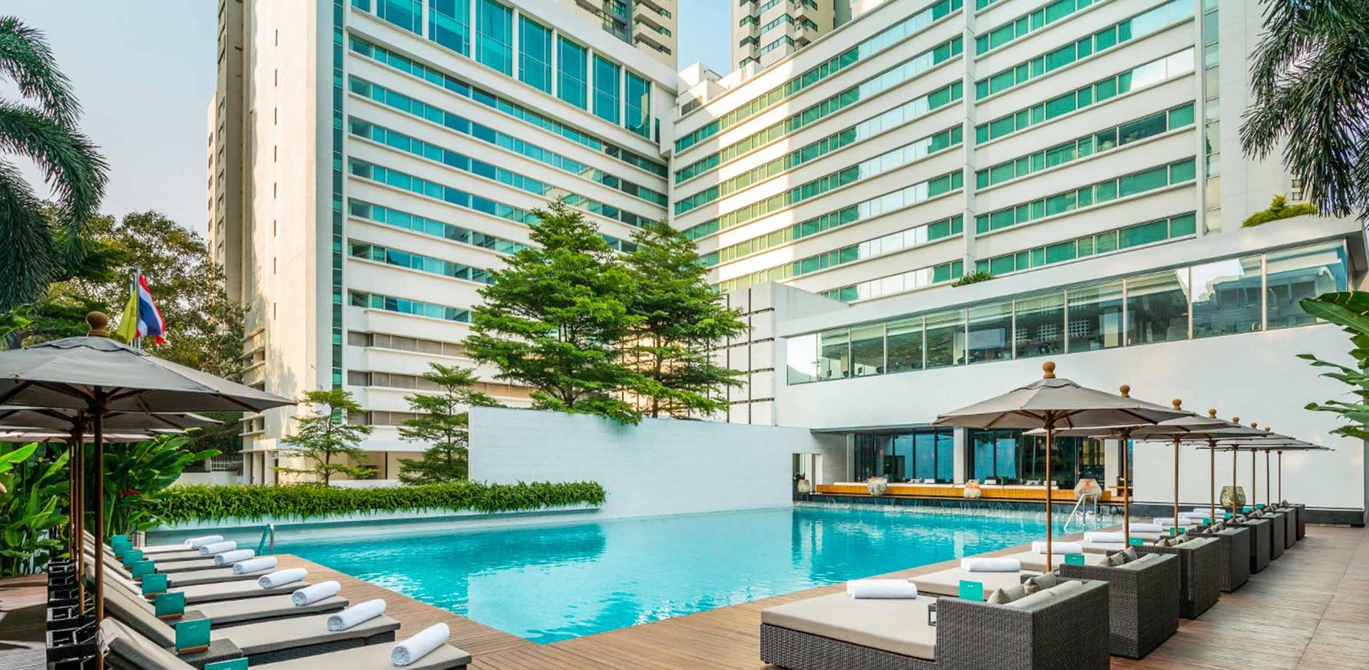 Pool and exterior, COMO Metropolitan Bangkok, Thailand