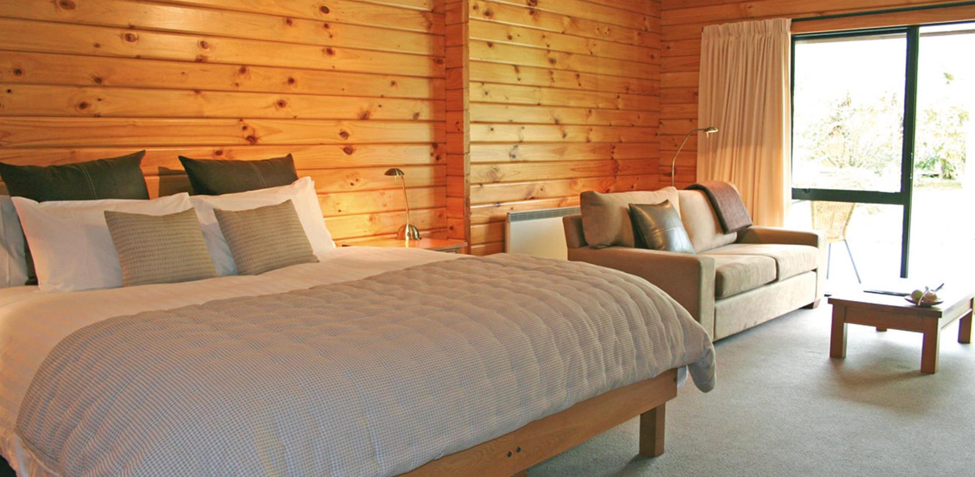Bedroom, Westwood Lodge