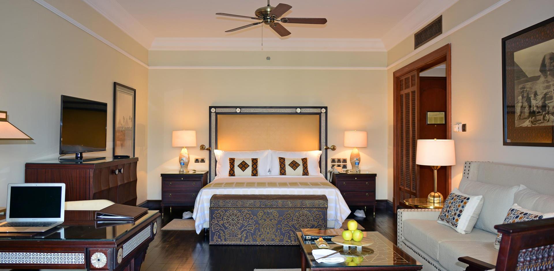 Bedroom, Marriott Mena House, Egypt