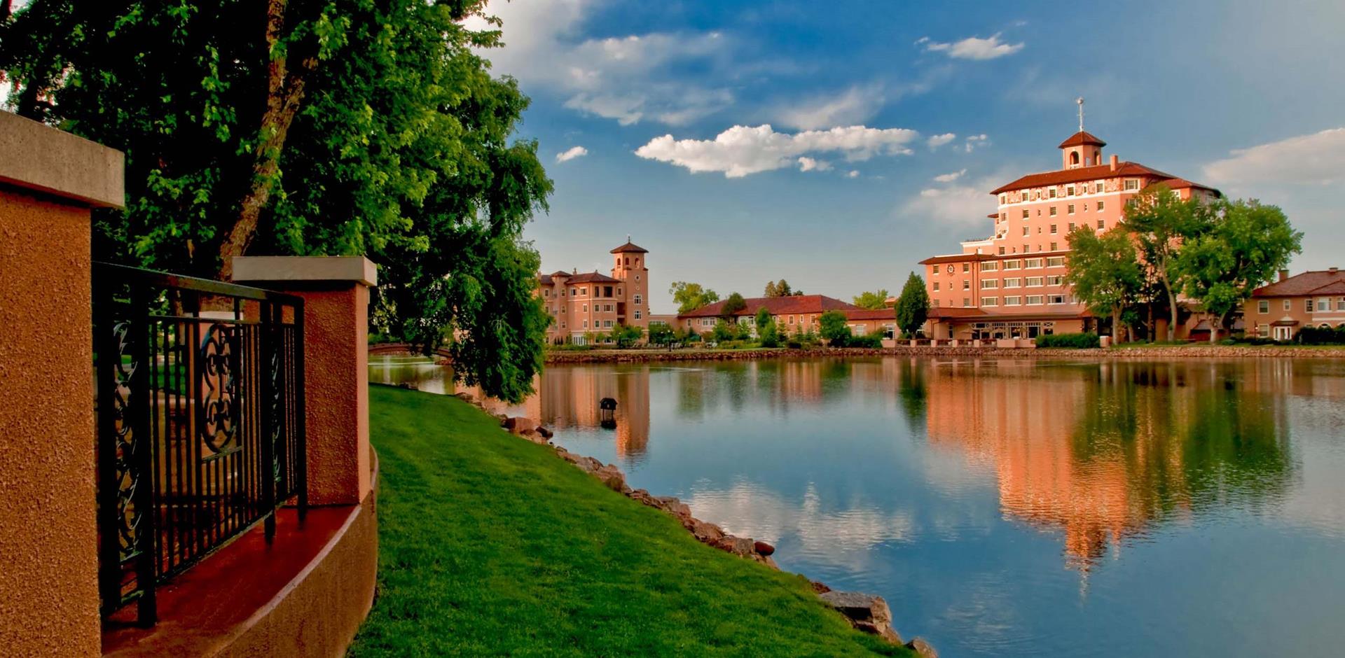 Exterior lakeside view, The Broadmoor, Colorado, USA