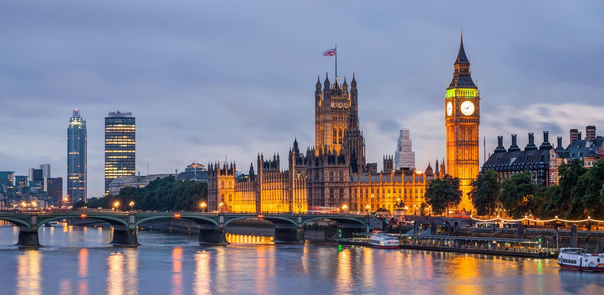 London skyline, Houses of Parliament