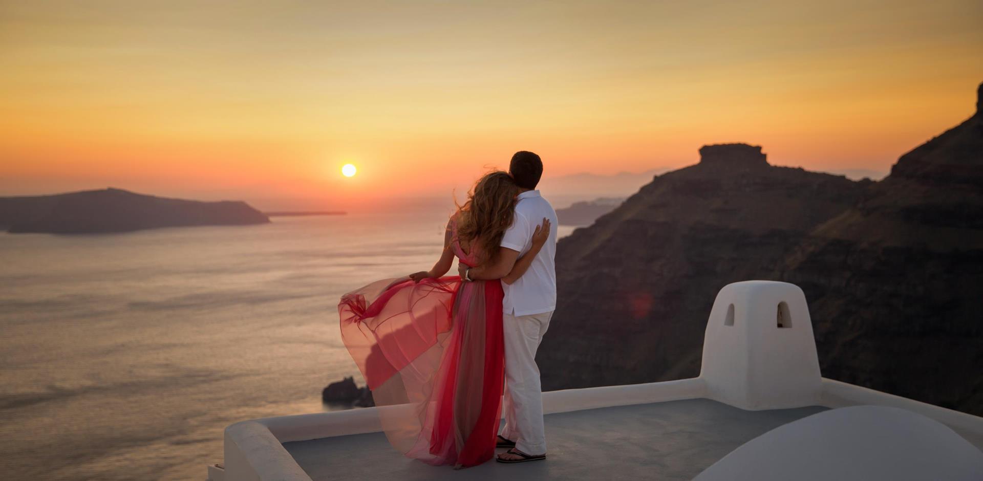 Luxury Honeymoons In Santorini | Abercrombie & Kent